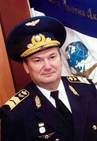 Il rettore Dichiara l'Accademia di
volo dell'Ucraina